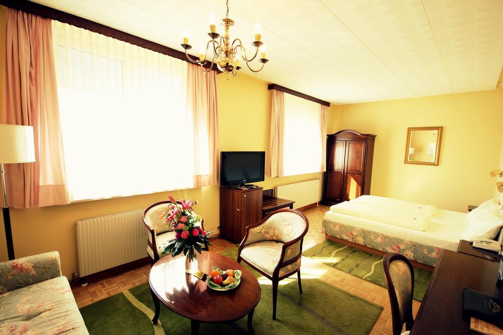 Carinthia Stadthotel Klagenfurt am Woerthersee Esterno foto